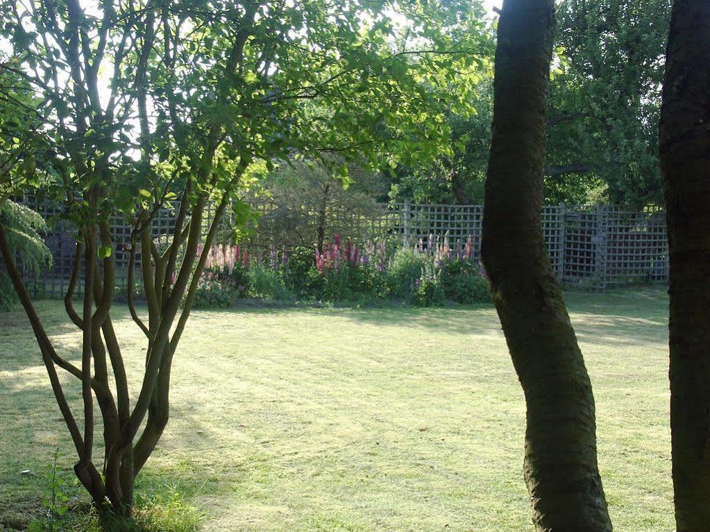 Catton Old Hall Bed and Breakfast Norwich Exterior foto